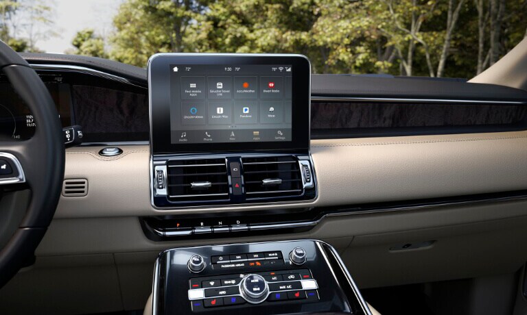 2019 Lincoln Navigator infotainment view