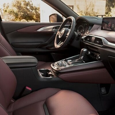 2018-mazda-3-sedan-interior-side-white.jpg