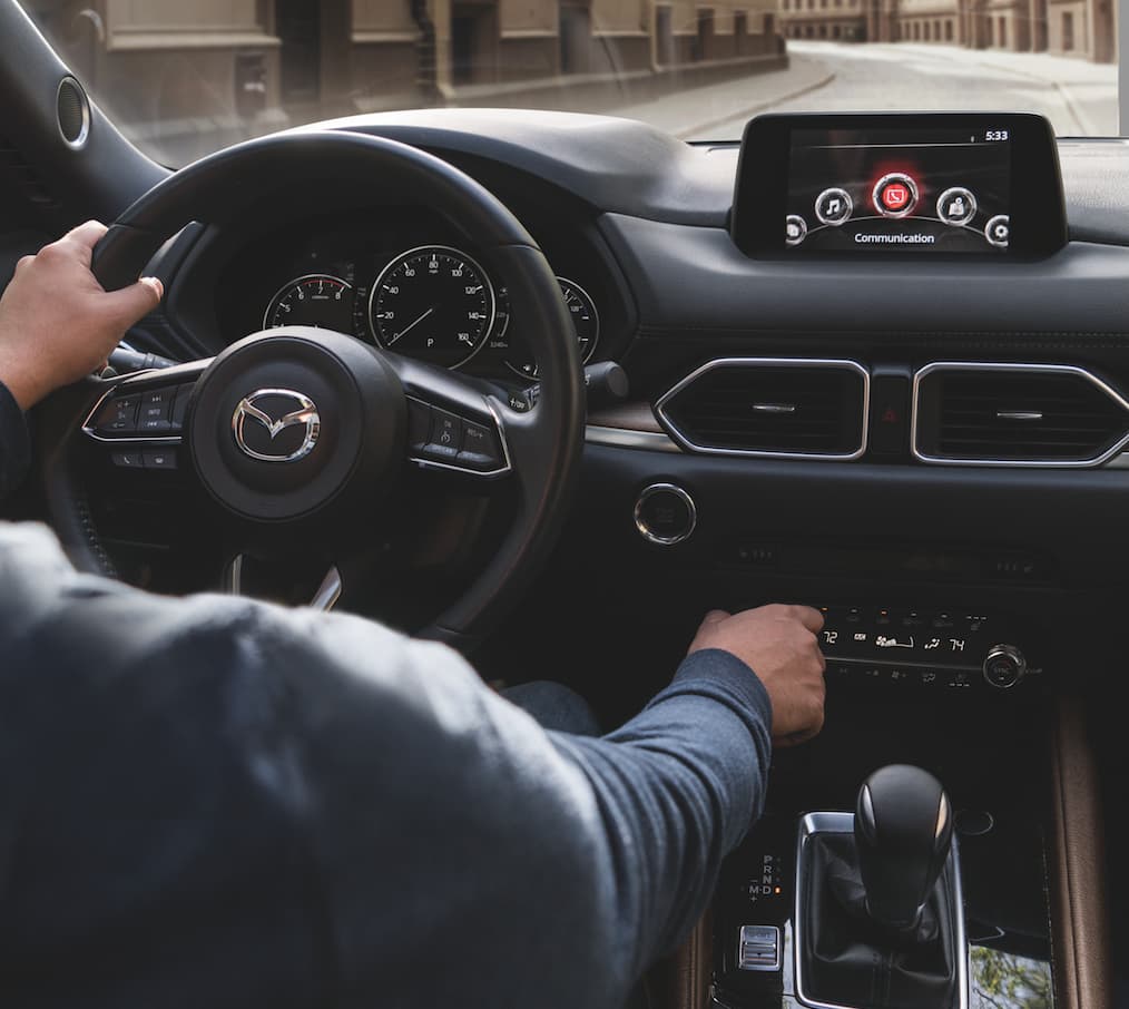 2020 Mazda CX-5 infotainment system