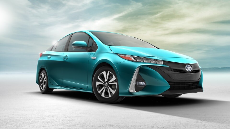2017-Toyota-PriusPrime-Advanced-LIftback-L05.png
