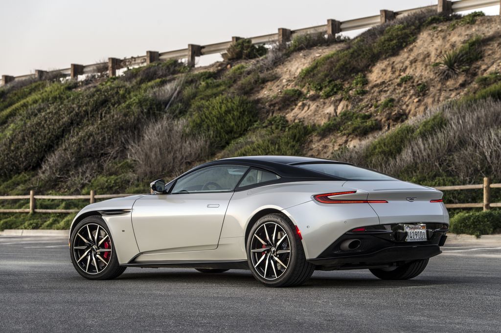 Lease A New Aston Martin DB11 Lease A New Aston Martin DB11