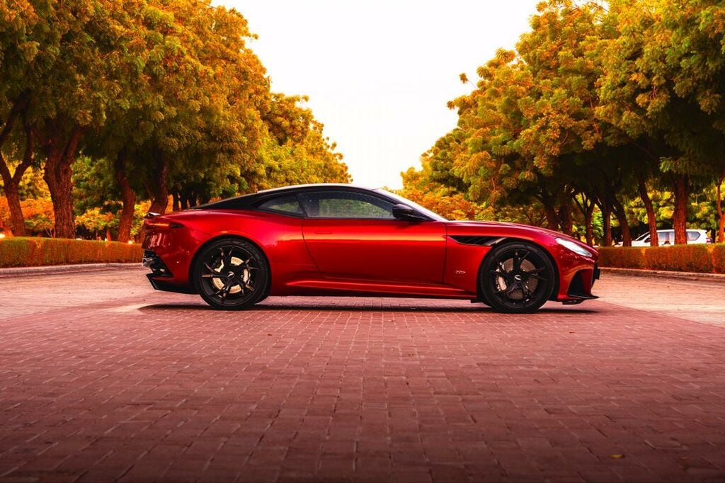 Lease A New Aston Martin DBS Lease A New Aston Martin DBS