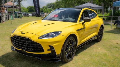 Aston Martin DBX707 Sunburst Yellow Aston Martin DBX 707
