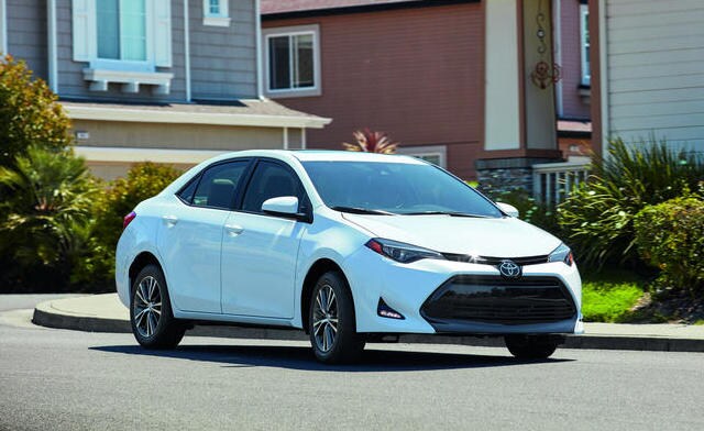 Atkinson Toyota South Dallas - 2018 Toyota Corolla - Super White.jpg