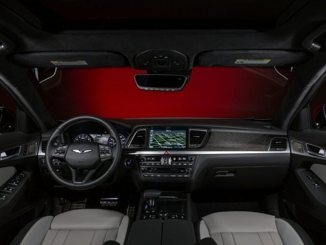 Gensis G80 Interior.jpg