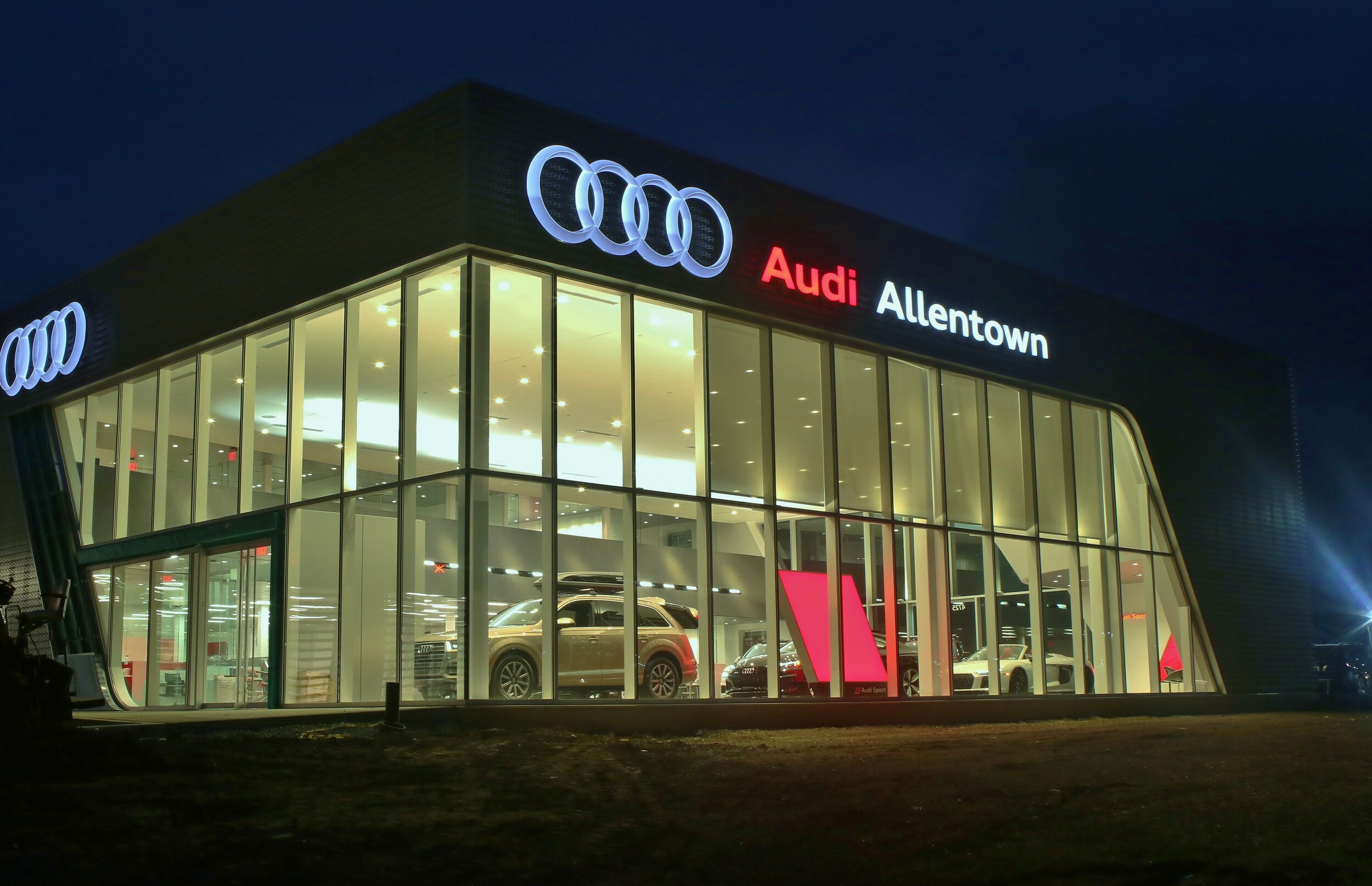 Audi Showroom at night 001.JPG