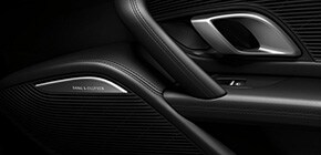 2017-audi-r8-entertainment-convenience-asheville.jpg