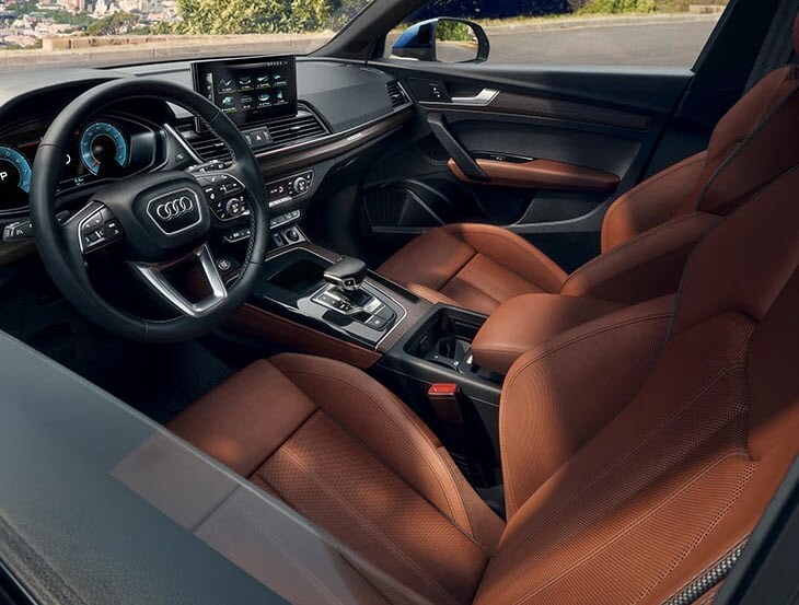 2021 Audi Q5 Interior-b.jpg