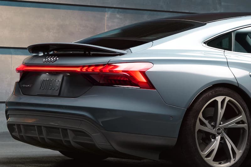 Audi e-tron GT rear diffuser and spoiler