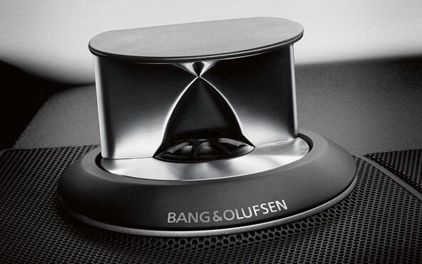 Q7-speakers.jpg