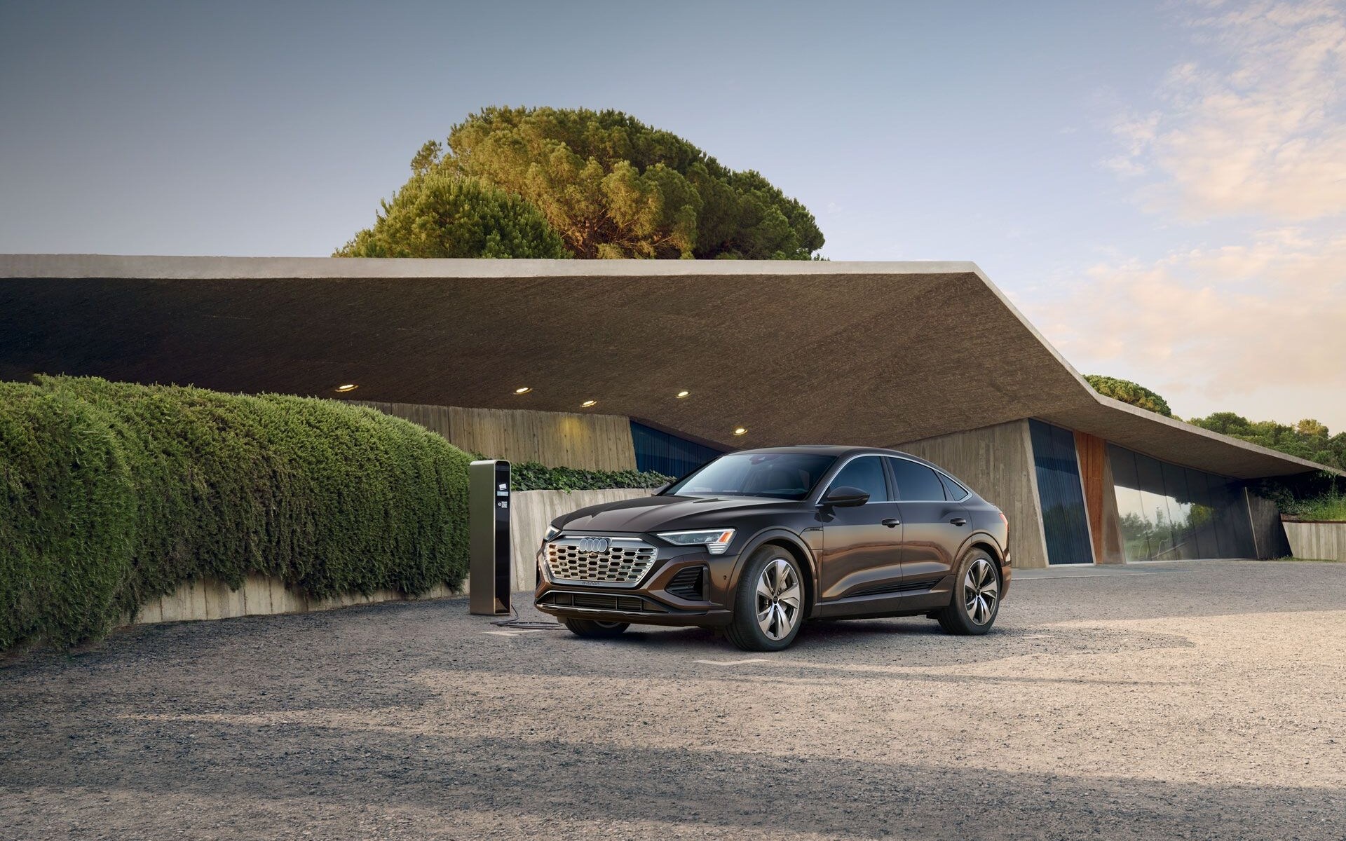 2024 Audi Q8 Sportback e-tron in Ottawa, ON 2024 Audi Q8 Sportback e-tron in Ottawa, ON