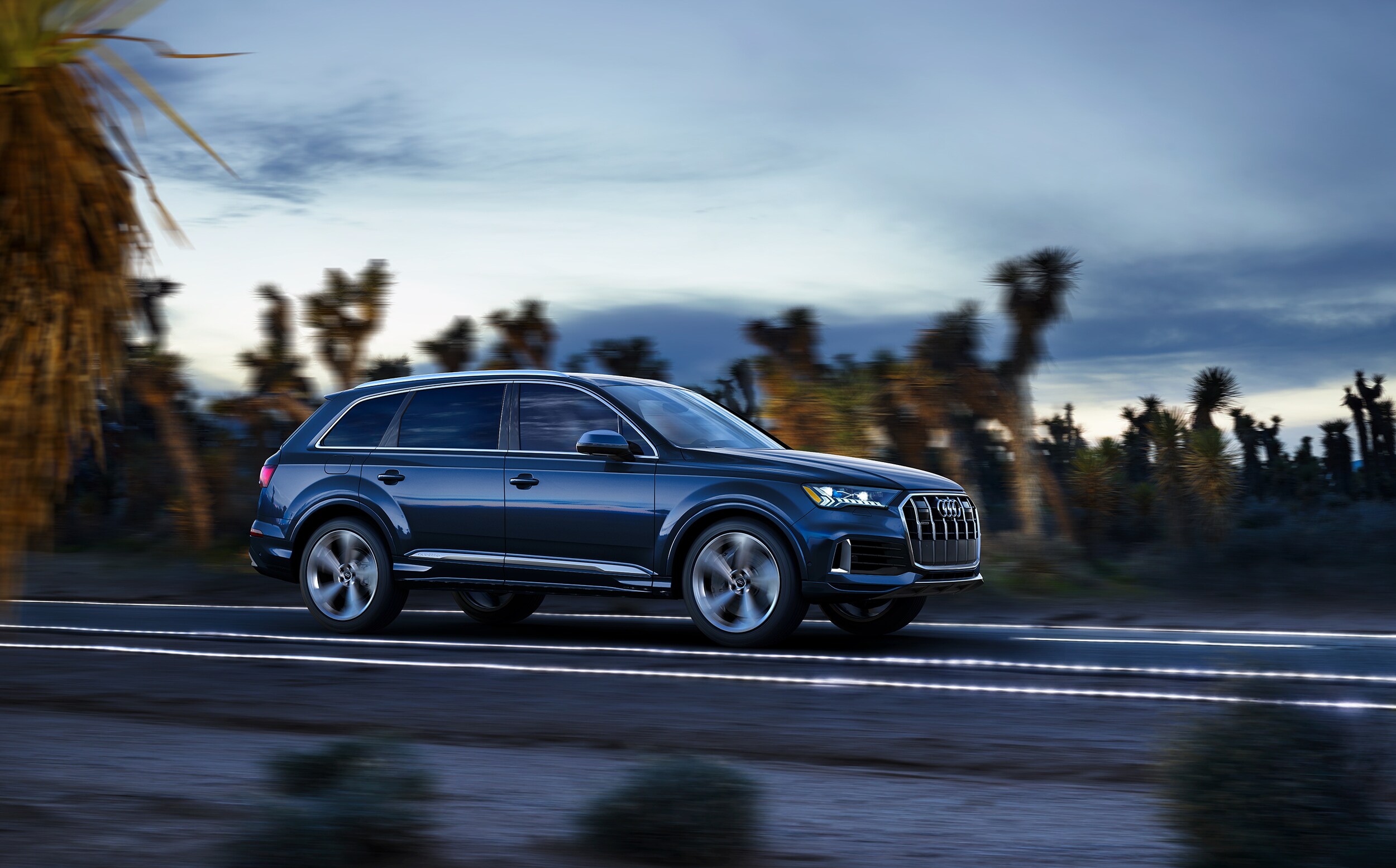 2020 Audi Q7 (2).jpeg