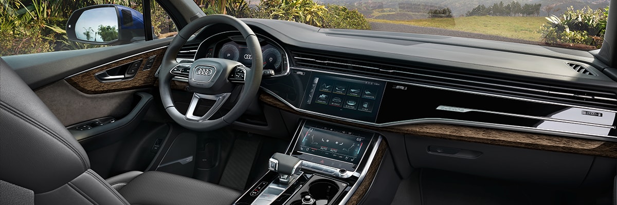 Audi Q7 in Des Moines, IA Audi Q7 Interior Vehicle Features