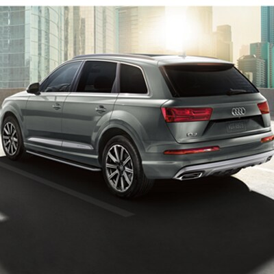 Audi Q7;in Los Angeles, CA Audi Q7 Tailgate
