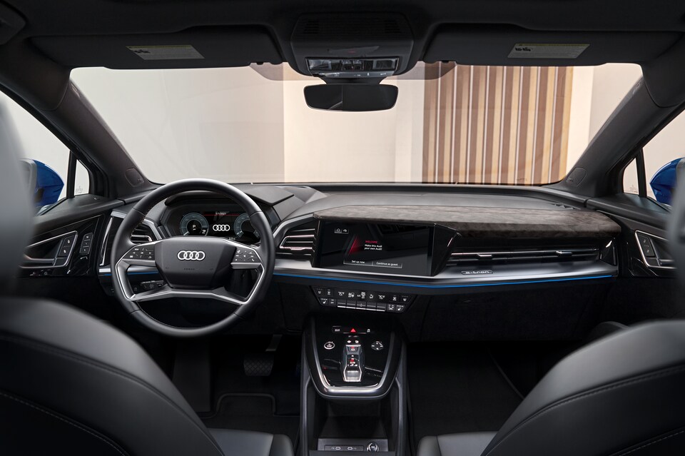 2022-Audi-Q4-Prestige-WheelAddOn-SUV-I01.png black Audi Q4 SUV interior