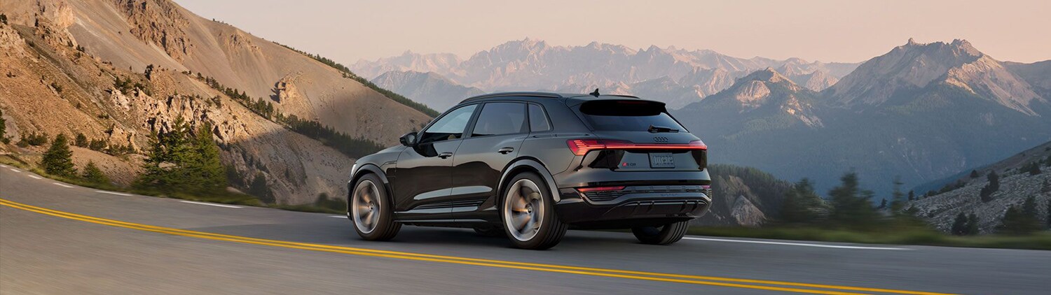 2024 SQ8 e-tron 02.jpg