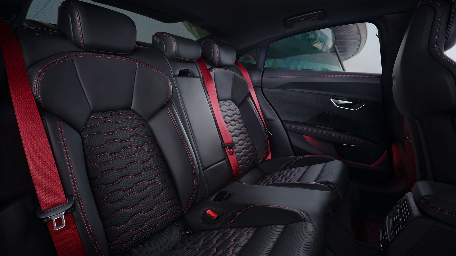 RSeGT_Interior1.jpg