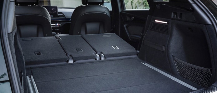 Versatile cargo space with 53.1 cu ft capacity with rear seatbacks folded Versatile cargo space with 53.1 cu ft capacity with rear seatbacks folded