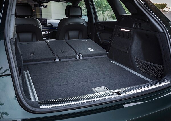 Q5 Interior rear.jpg