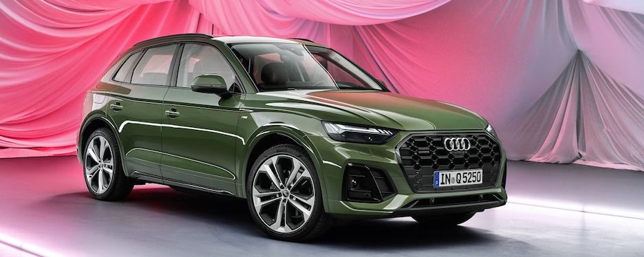 2021 Audi Q5 2021 Audi Q5 exterior in green