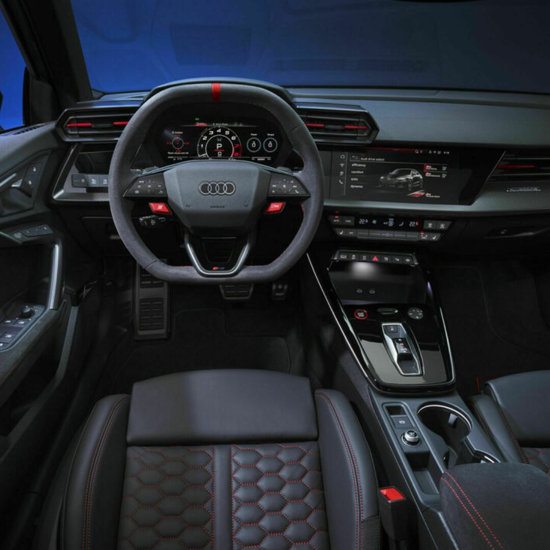 RS 3 virtual cockpit with Runway layout