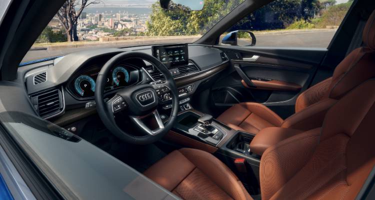 New Audi Q5 Interior.jpg
