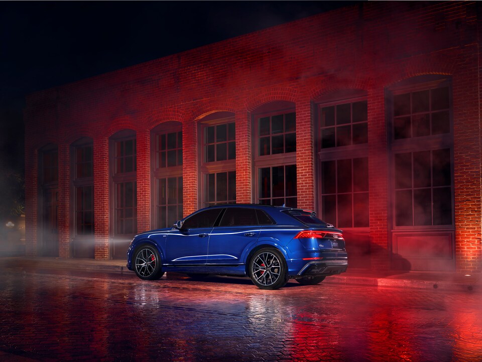 2021-Audi-Q8-Prestige-SUV-L02.png