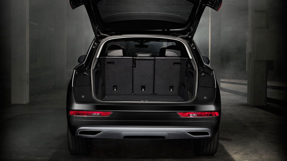 What's New For Audi's Luxury SUV? Spacios Trunk Audi Q5