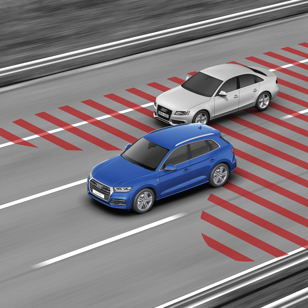 Q4-e-tron-side-assist.jpg