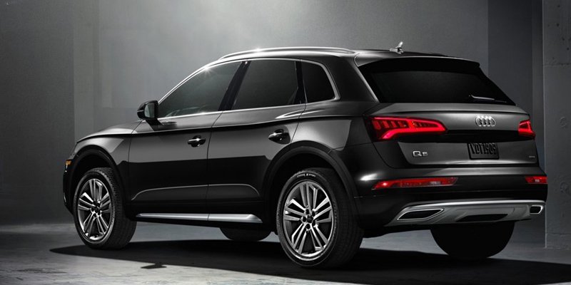 2019-q5-back.jpg