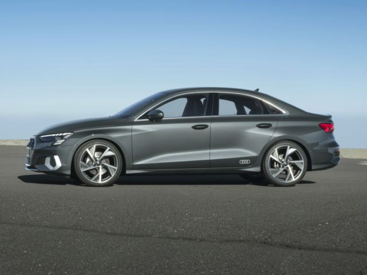 2022 Audi A3 sedan_ver.jpg