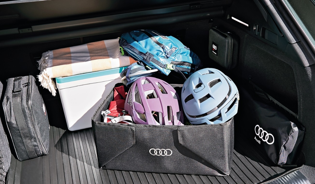 Audi A4 allroad cargo space