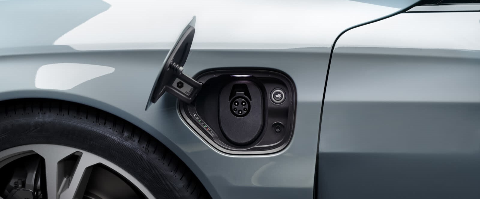 MY23 - e-tron GT - Side - Detail.jpg