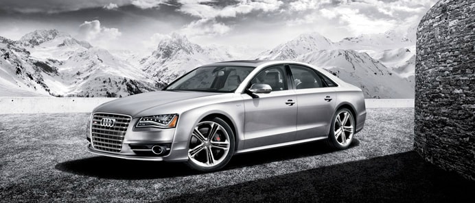 2013 S8