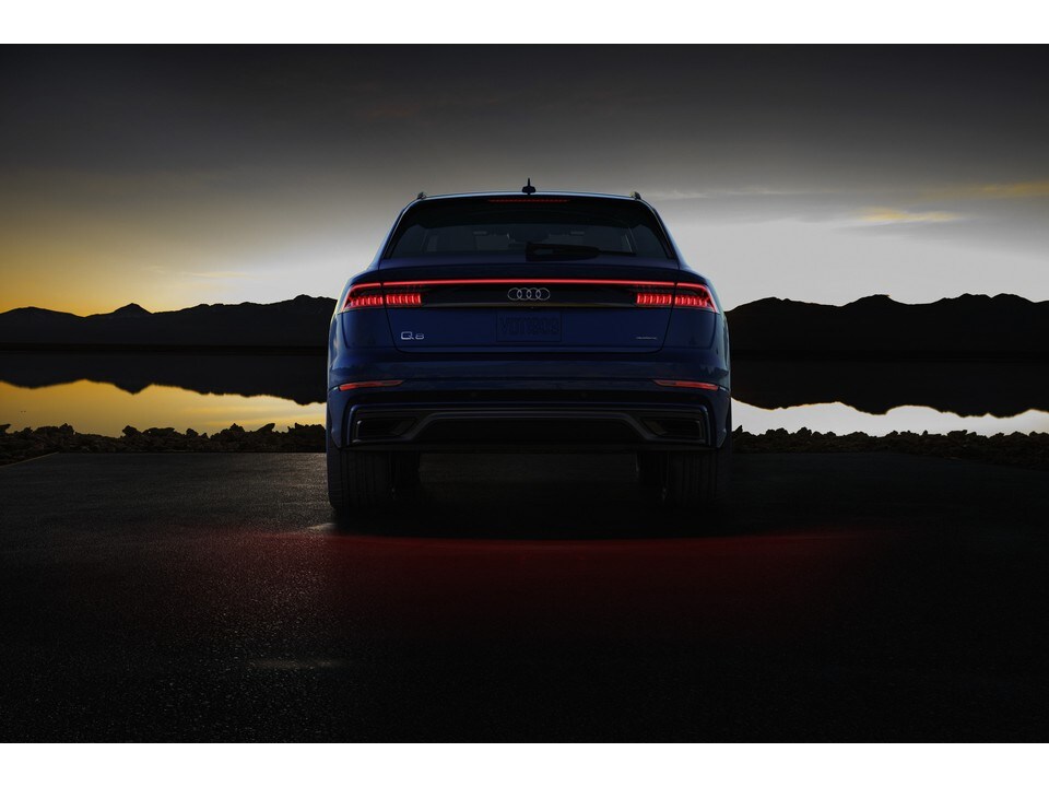2019_Audi_Q8_5.jpg