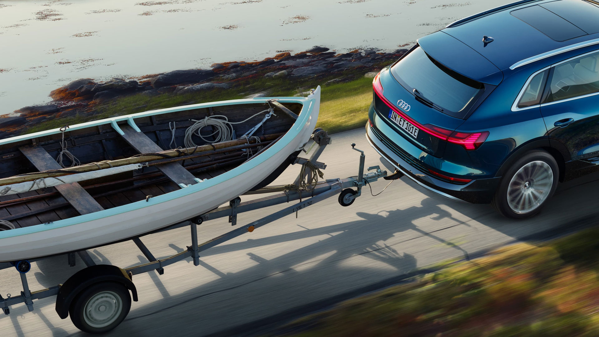 1920x1080_A_E-TRON_181021_crop.jpg