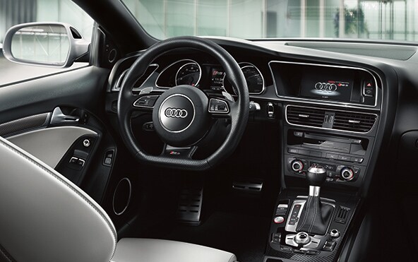 14_RS5_Interior.jpg