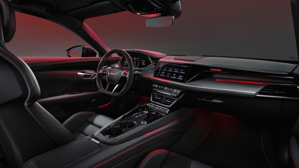 AR-20210209-etronGT-interior2.jpg