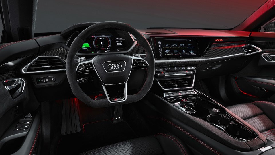 AR-20210209-etronGT-interior1.jpg