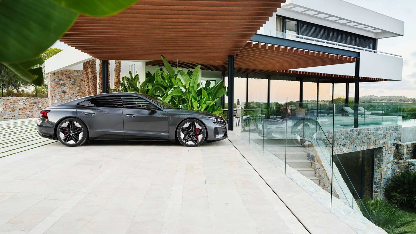 2022-audi-rs-e-tron-gt-6.jpg