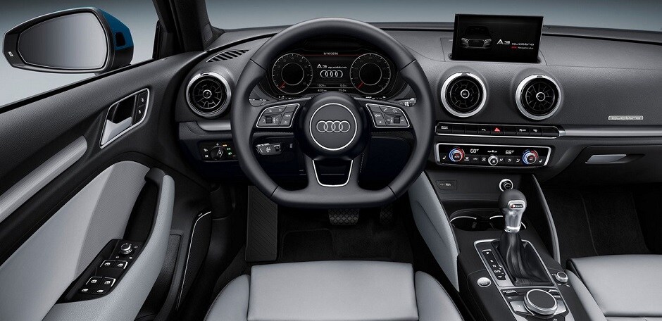 2017_Audi_A3_sedan_interior_steeringwheel