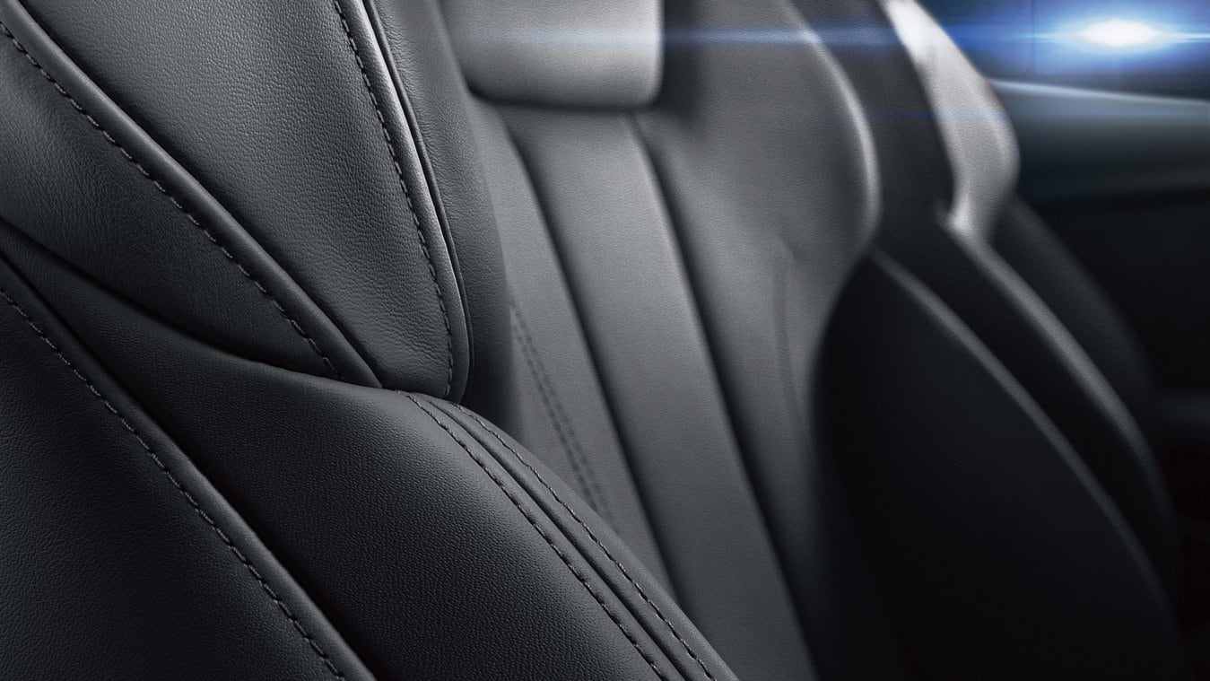 2017-Audi-A4-interior-seat-closeup