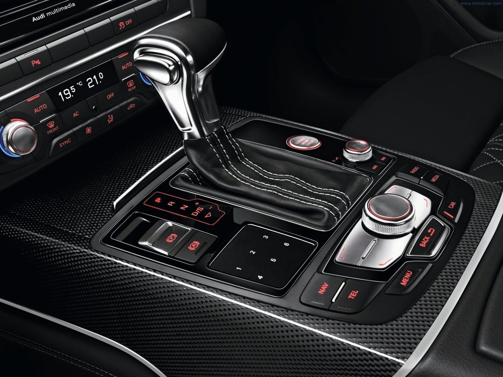2013-Audi-S6-Interior-3.jpg