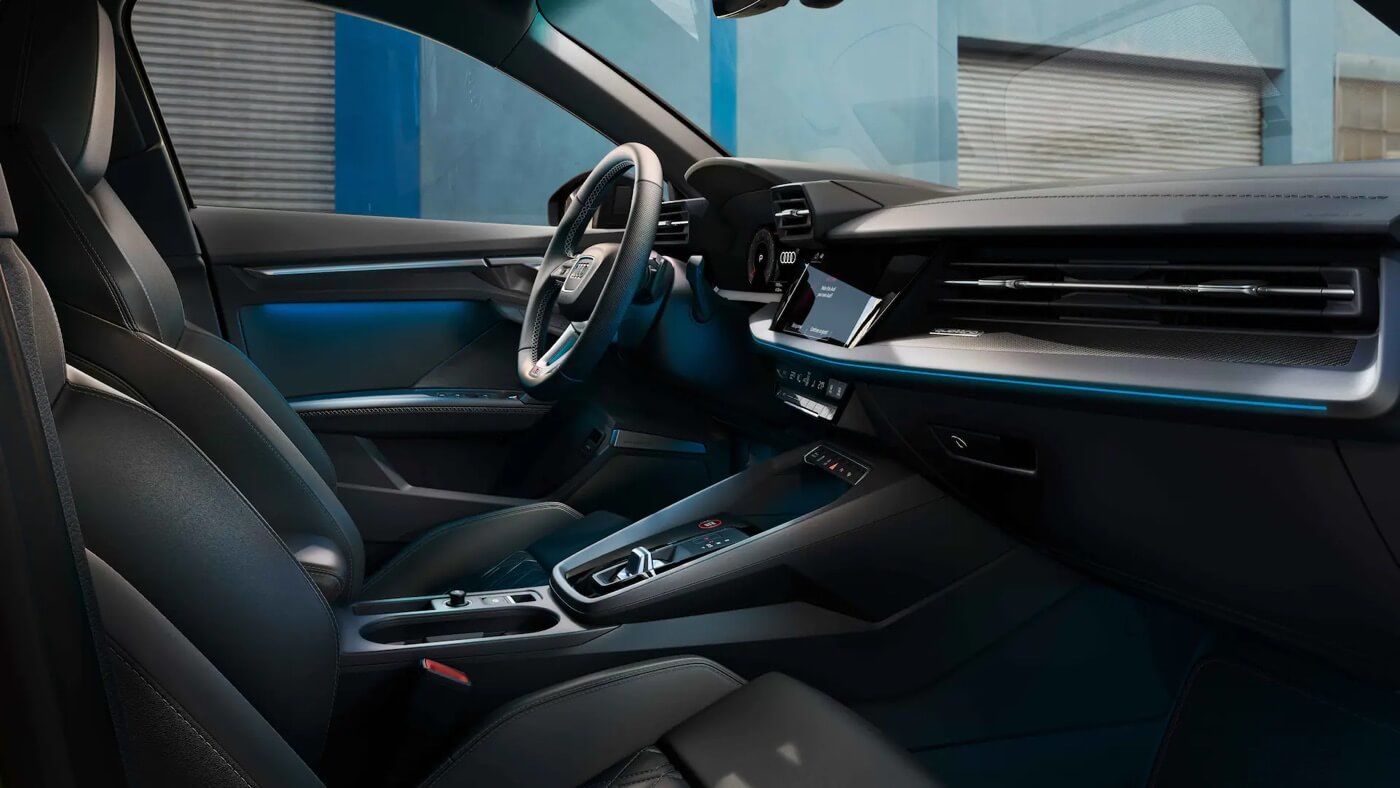 Intérieur - Audi S3 2022 Cockpit avant d'une Audi S3 2022 avec toutes ses technologies