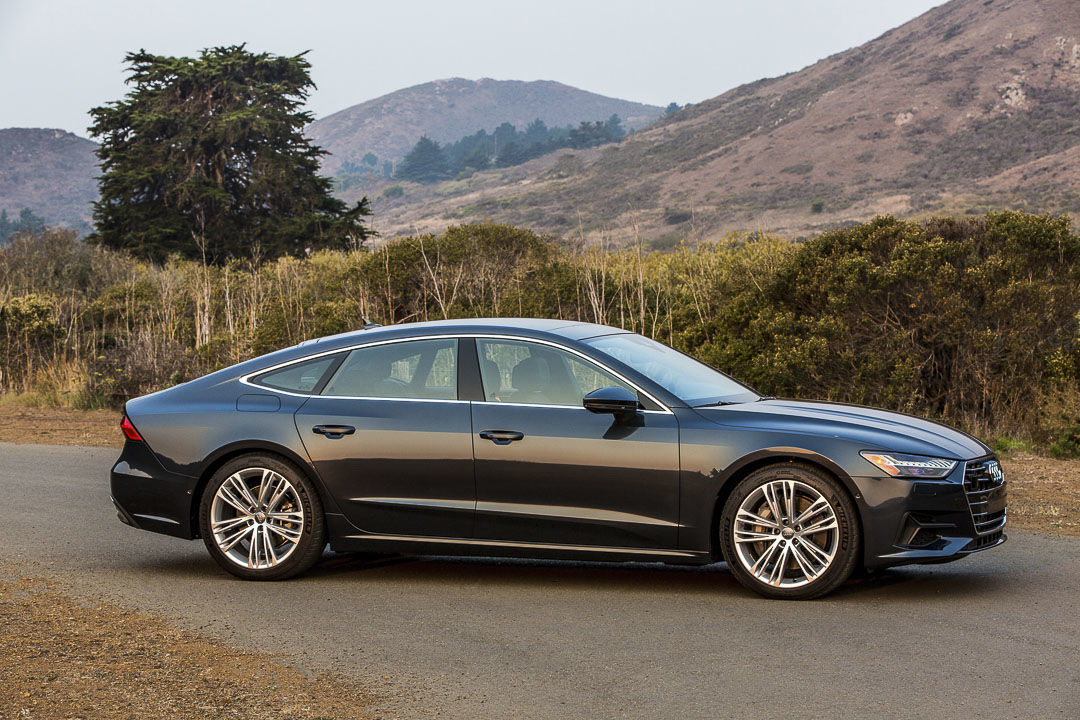 vue latérale de la Audi A7 Sportback 2022