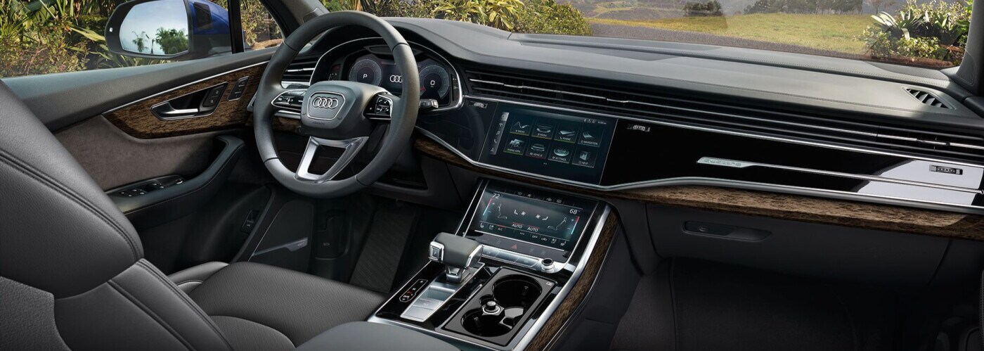 audi q7 interior front view.jpeg