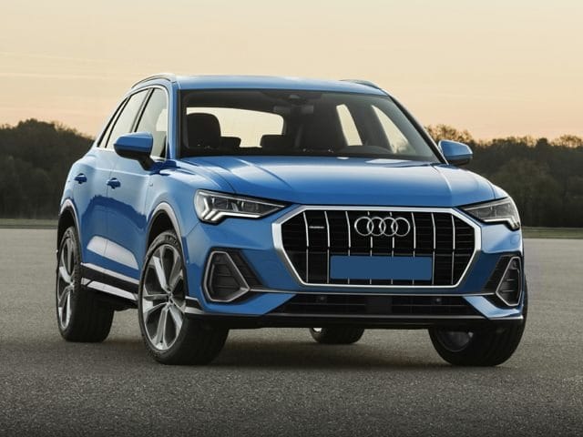 Audi Q3 Front View.jpg