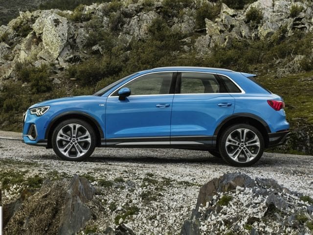 Audi Q3 Side View.jpg