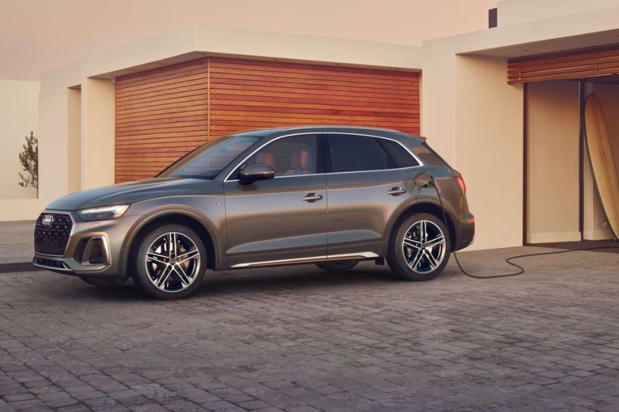 Discover Audi Q5