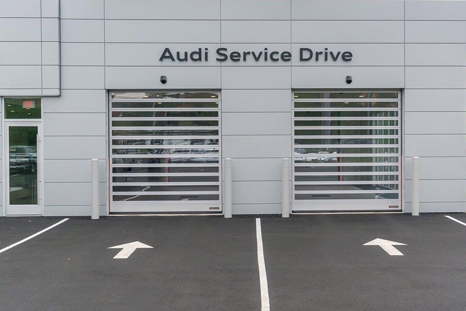 Audi-Warrington-Service-Drive-Up.jpeg Audi Warrington Service Garage for Customer Drive-Up.